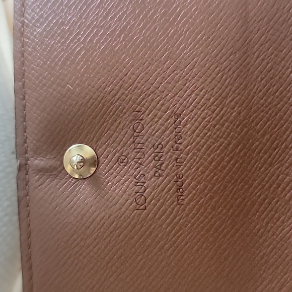 Louis Vuitton monogram Eloise wallet EUC - Picture 4 of 10